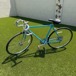 Schwinn Le Tour Vintage Road Bike