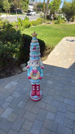 4ft nutcracker
