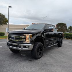2018 Ford F250 Lariat Diesel