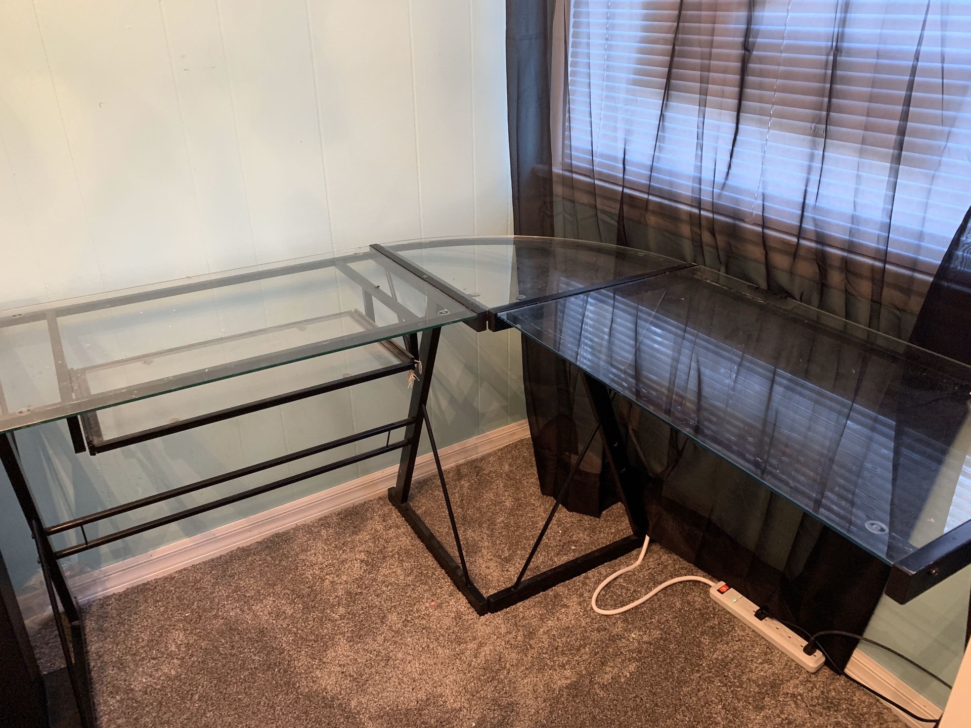 Corner glass desk