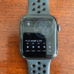 Apple Watch Series 6 (GPS & Cellular) Nike 44mm