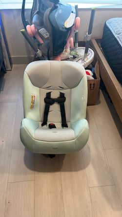 Costco car seat brand new