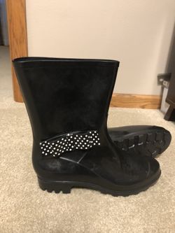 Rain boots Size 7