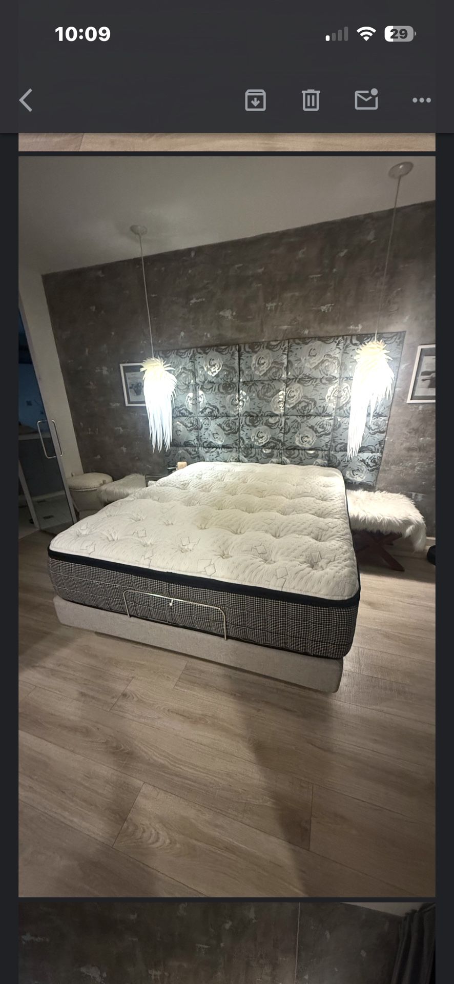 QUEEN size Ireloom Laguna Plush Mattress