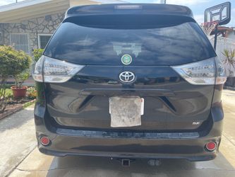 Toyota sienna 2012