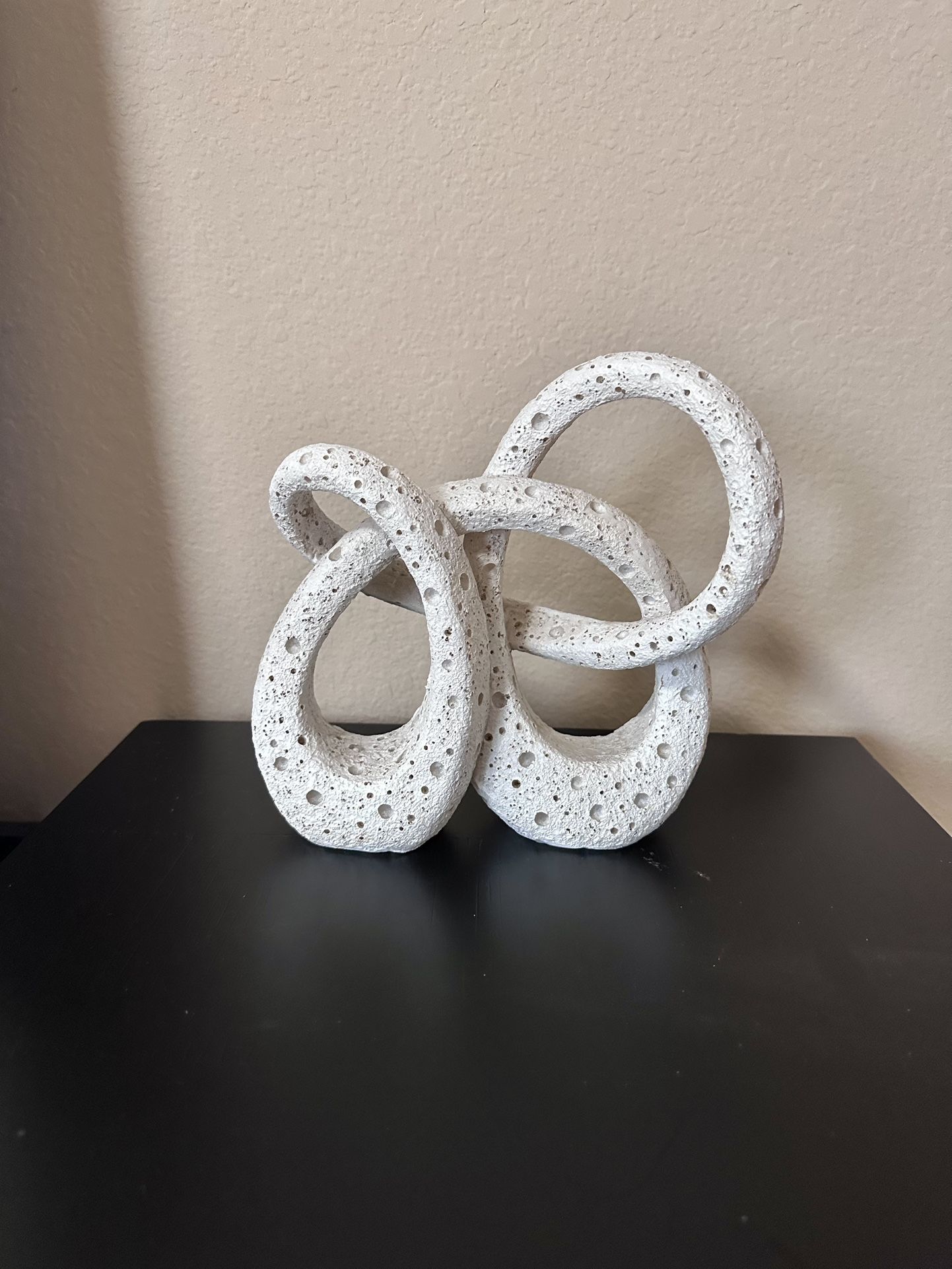 Sculpture Table Decor