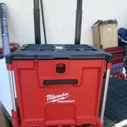 Milwaukee PACKOUT 19 in. Rolling Drawer 