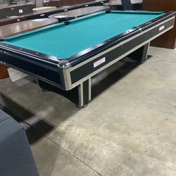 Professional Pool Table 