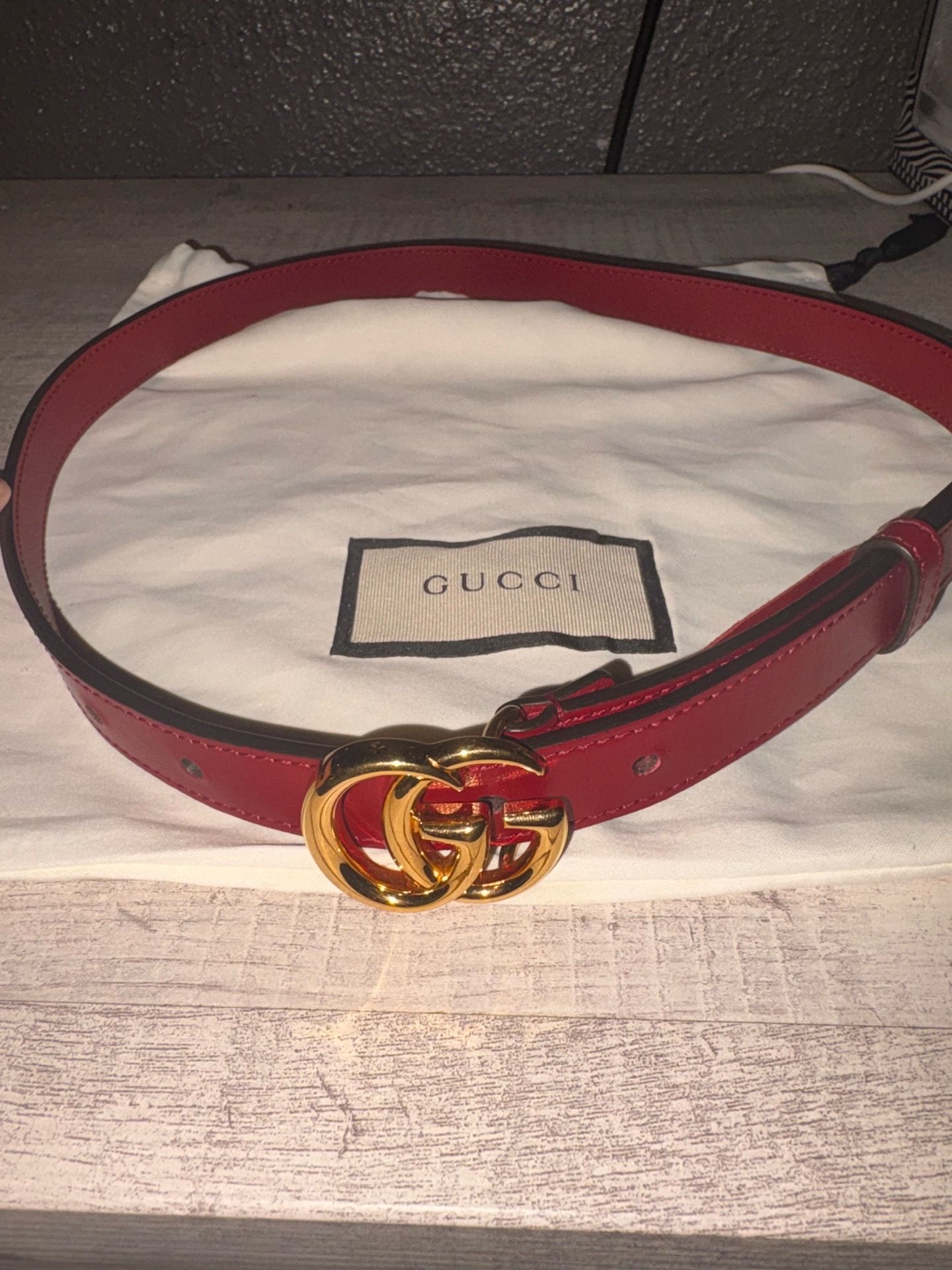 Gucci GG Marmont Thin Belt in Red