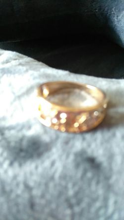 Ladies ring