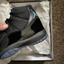 AJ 11 Retro Gamma  Size 10 DS