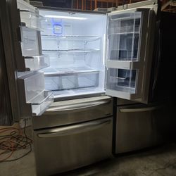 Refrigerator 