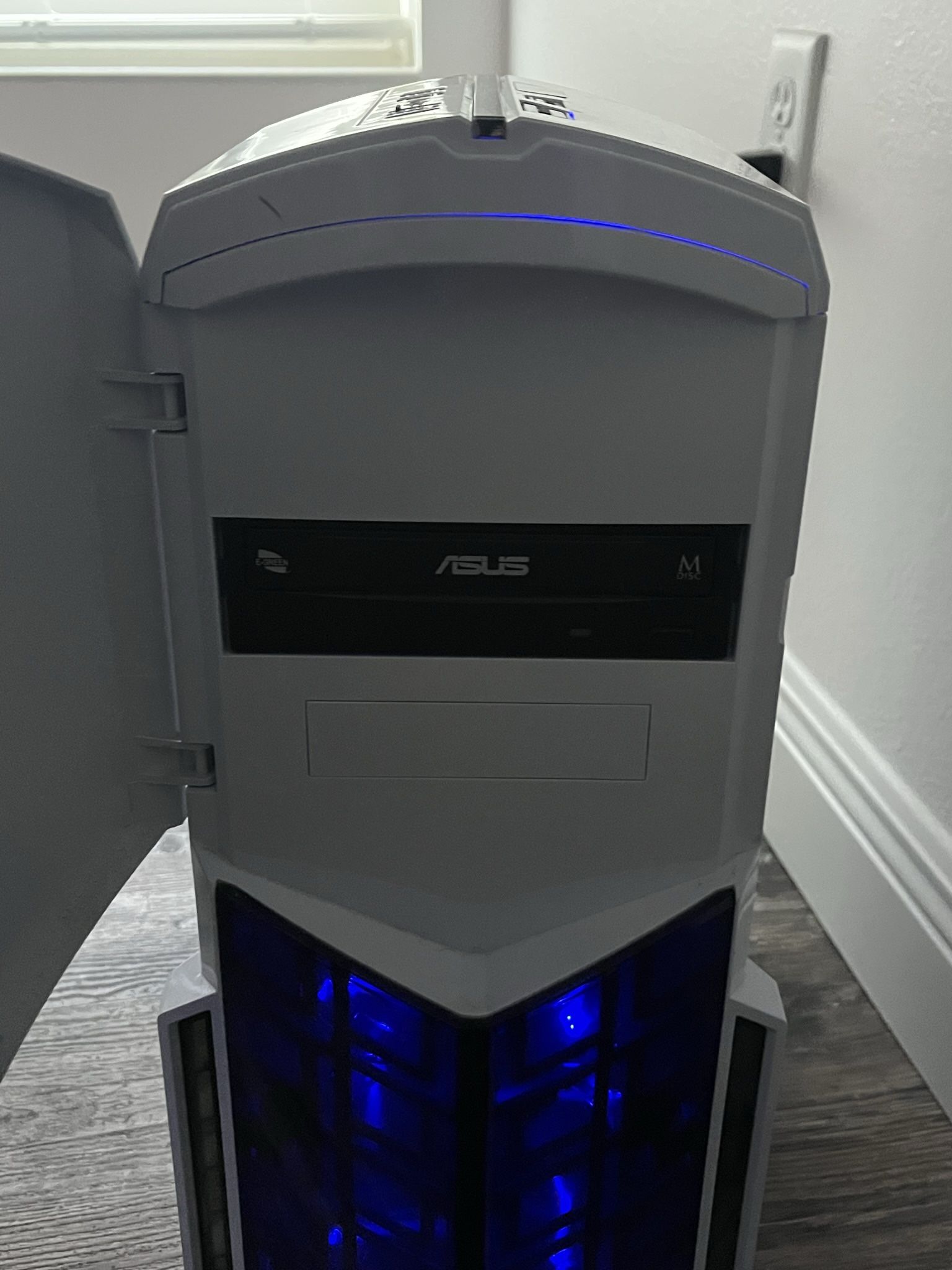 SkyTech Archangel Gaming Computer Desktop for Sale in Vero Beach, FL