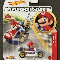 Hot Wheels - MARIO KART - MARIO - Circuit Special Edition - NIB New