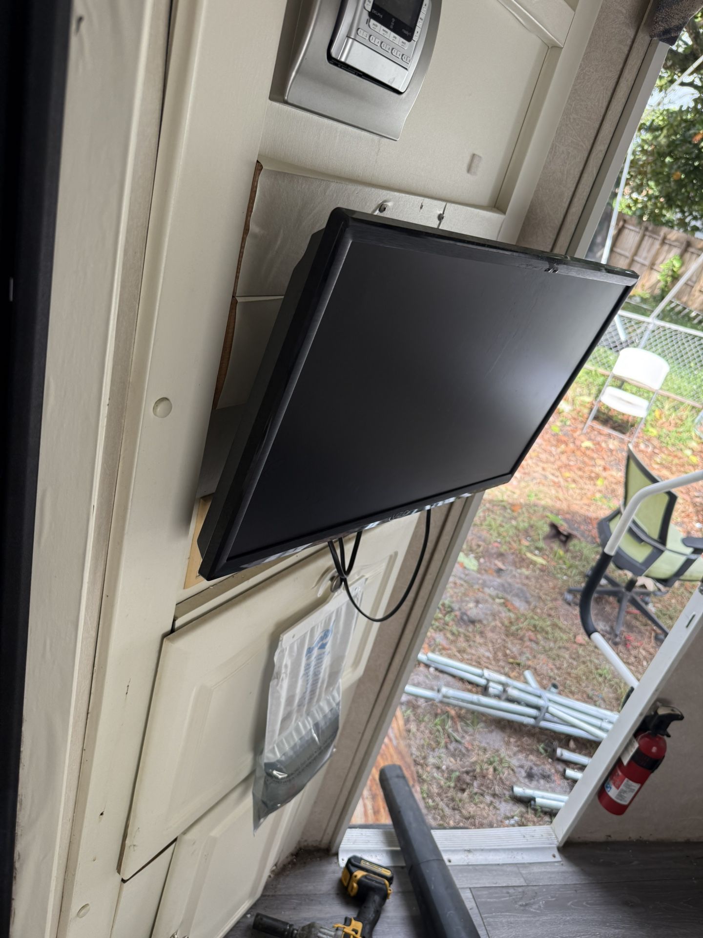 Rv.  Rent.  305////////////916-//////////1526. Rent.  Rv