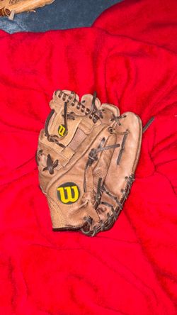 Wilson baseball glove
