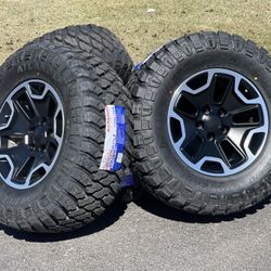 Black 17” Jeep Wheels 5x127 Rims Wrangler Gladiator M?T Tires JL Rubicon JK Sahara