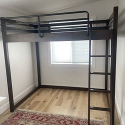 Pottery barn outlet waverly loft bed