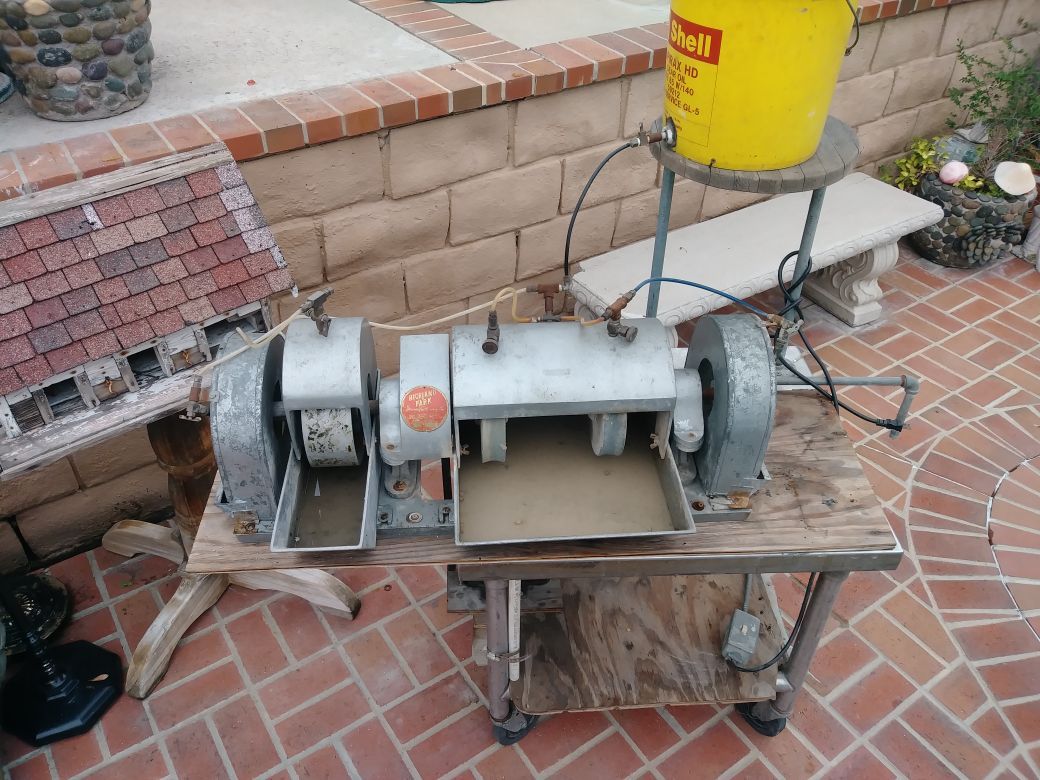 Highland Park E50 polisher grinder buffer lapidary equipment