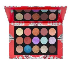 PAT McGRATH LABS Luminous Legends: Mega Eye Shadow Palete