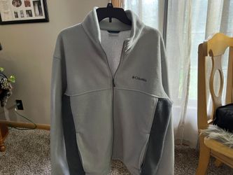 Columbia zip up