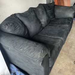 Black Sofa & loveseat 