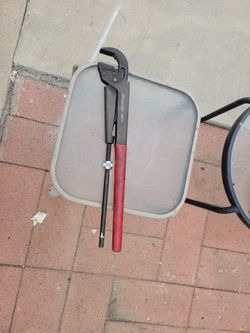 Pipe Wrench Snap On