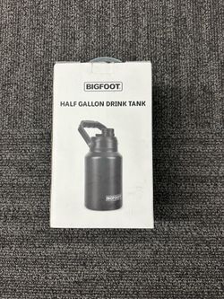 BigFoot Half Gallon Drink Tank Water Bottle Black