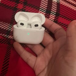 Apple Airpods **Negotiable**