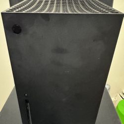 Xbox Series X  With Controller