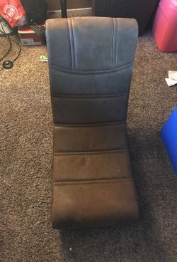 Folding gaming chair