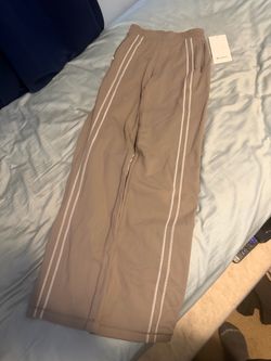 Lululemon tan sweatpants XXS