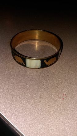 Lovely brass tone bangle