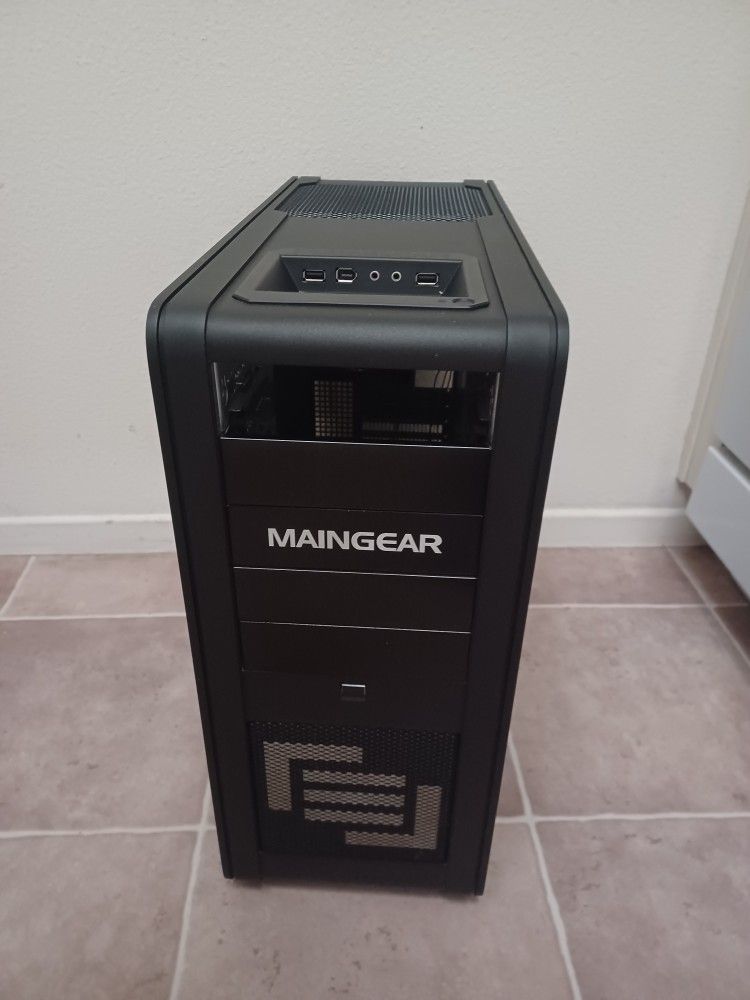 MAINGEAR PC Case w 3 Fans