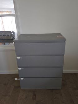 🪵 Gray 4-Drawer Dresser – Modern Style 🪵