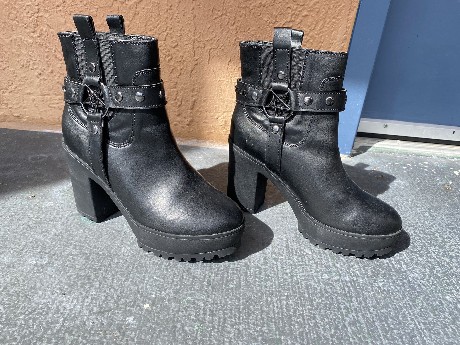 Killstar boot heels
