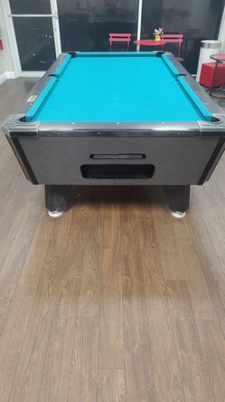 Pool table