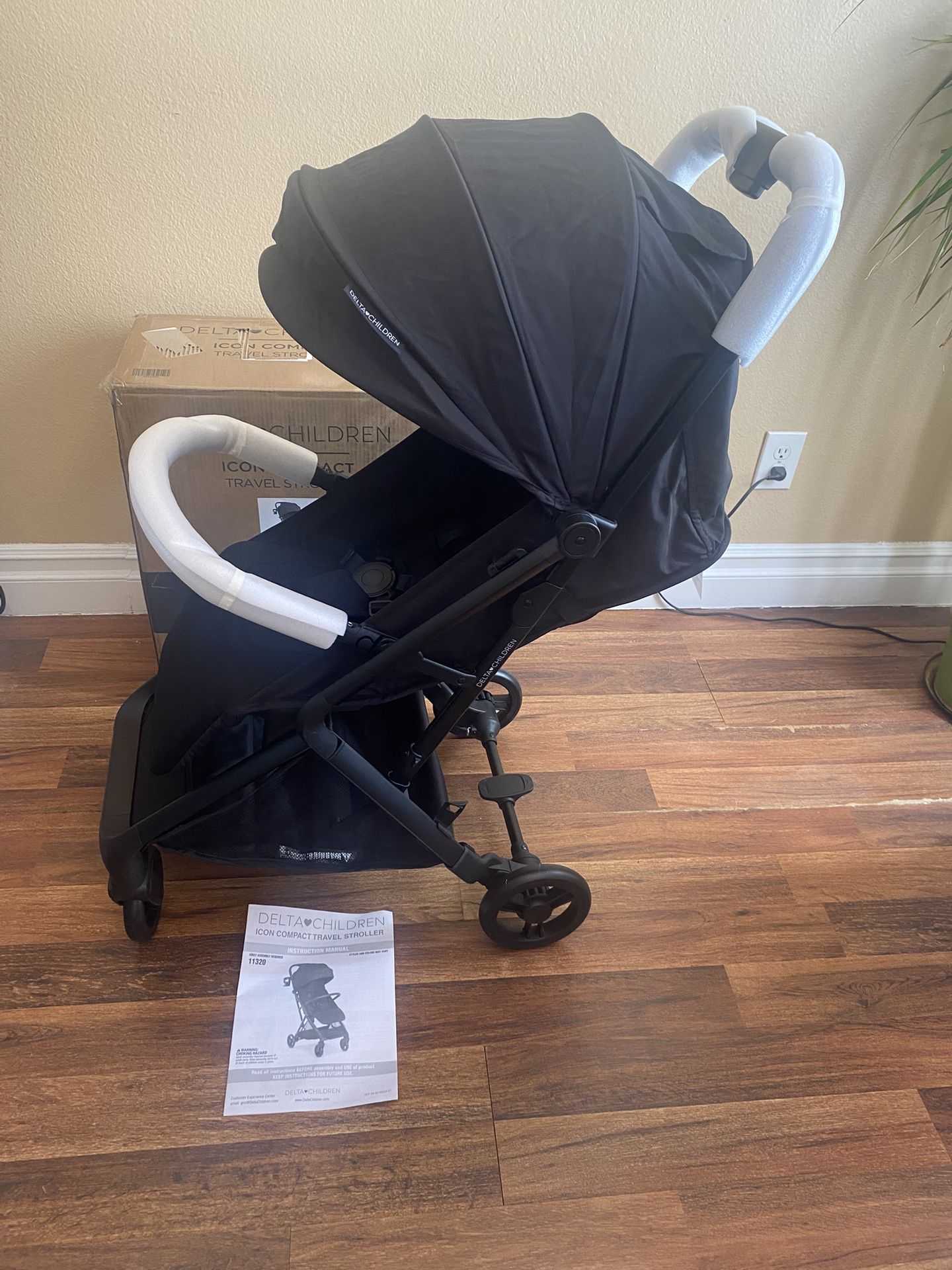 DELTA TRAVEL STROLLER BRAND NEW π₯