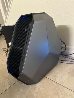 Bigger Alienwere i7 5960X GTX 1080 windows 11