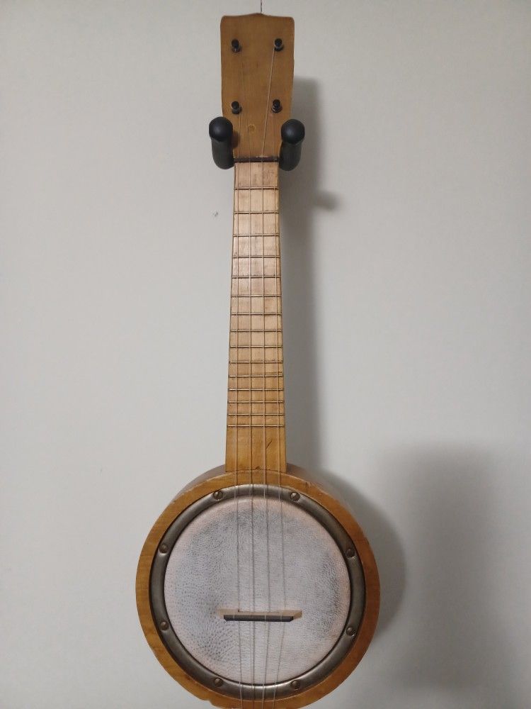 1920's Soprano Banjo Ukulele