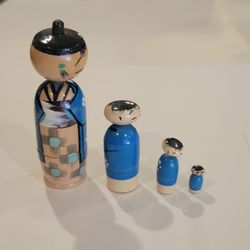 Vintage Creative Japanese Kokeshi Stacking Dolls 4 Pcs Wooden Nesting Set 5".
The tallest is 5", the smallest one is less than 1".
Pre-owned, very g