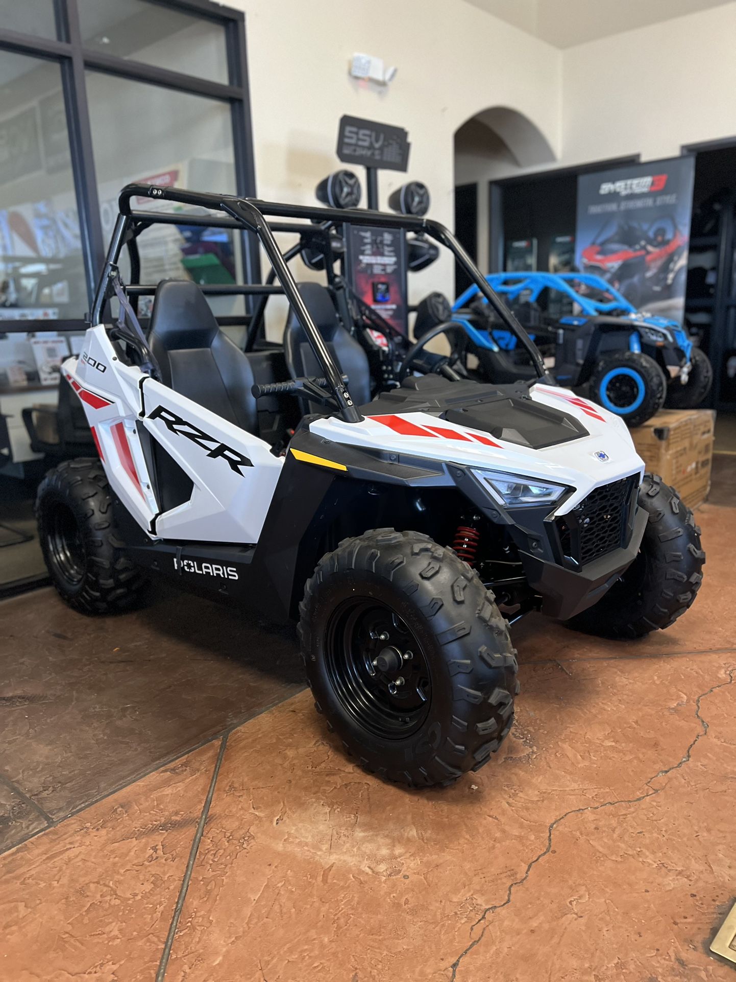 2021 Polaris RZR 200 EFI