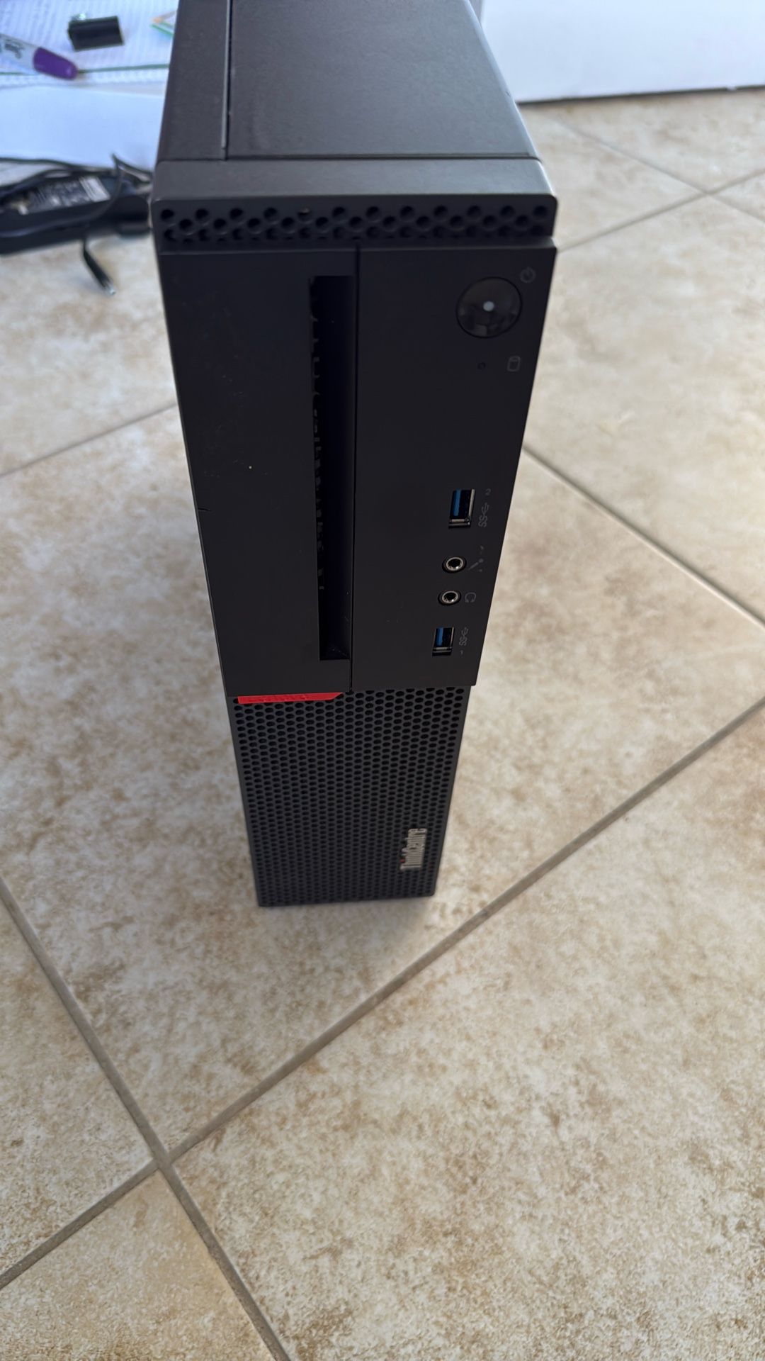 Lenovo ThinkCentre Desktop Computer