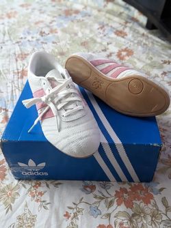 Adidas White and Pink Sneakers size 7.5