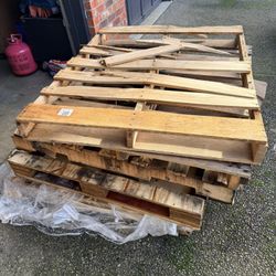 FREE PALLETS