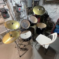 Tama Drum Set 200 Hacy 8 Pieces 