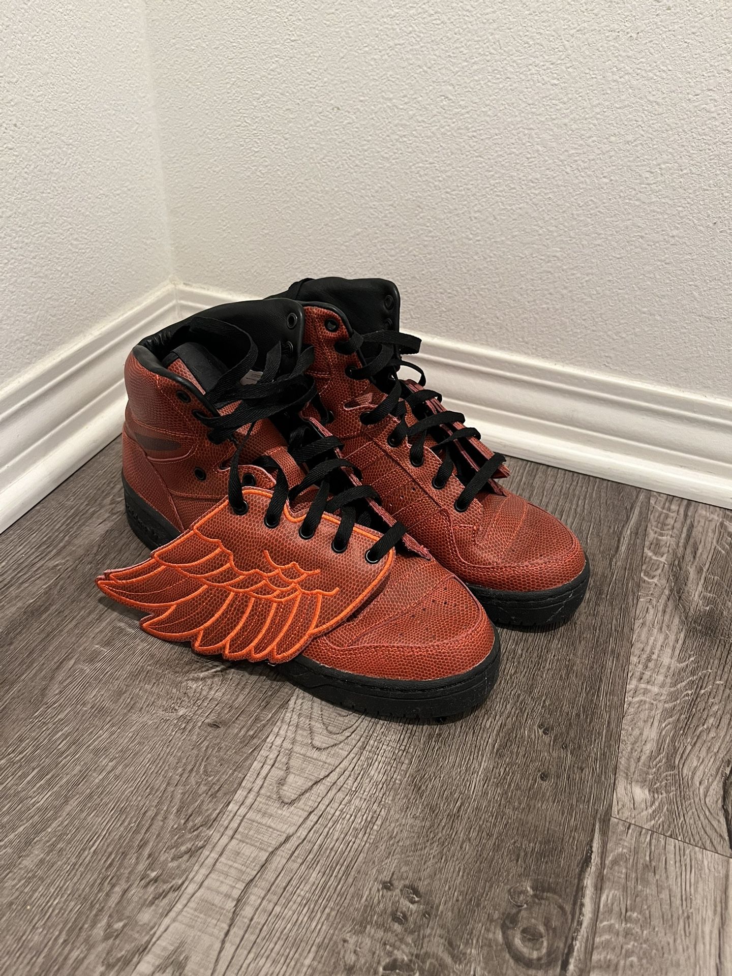 ADIDAS ORIGINALS JEREMY SCOTT JS WINGS BBALL MEN'S SHOES SIZE US 10 S77803