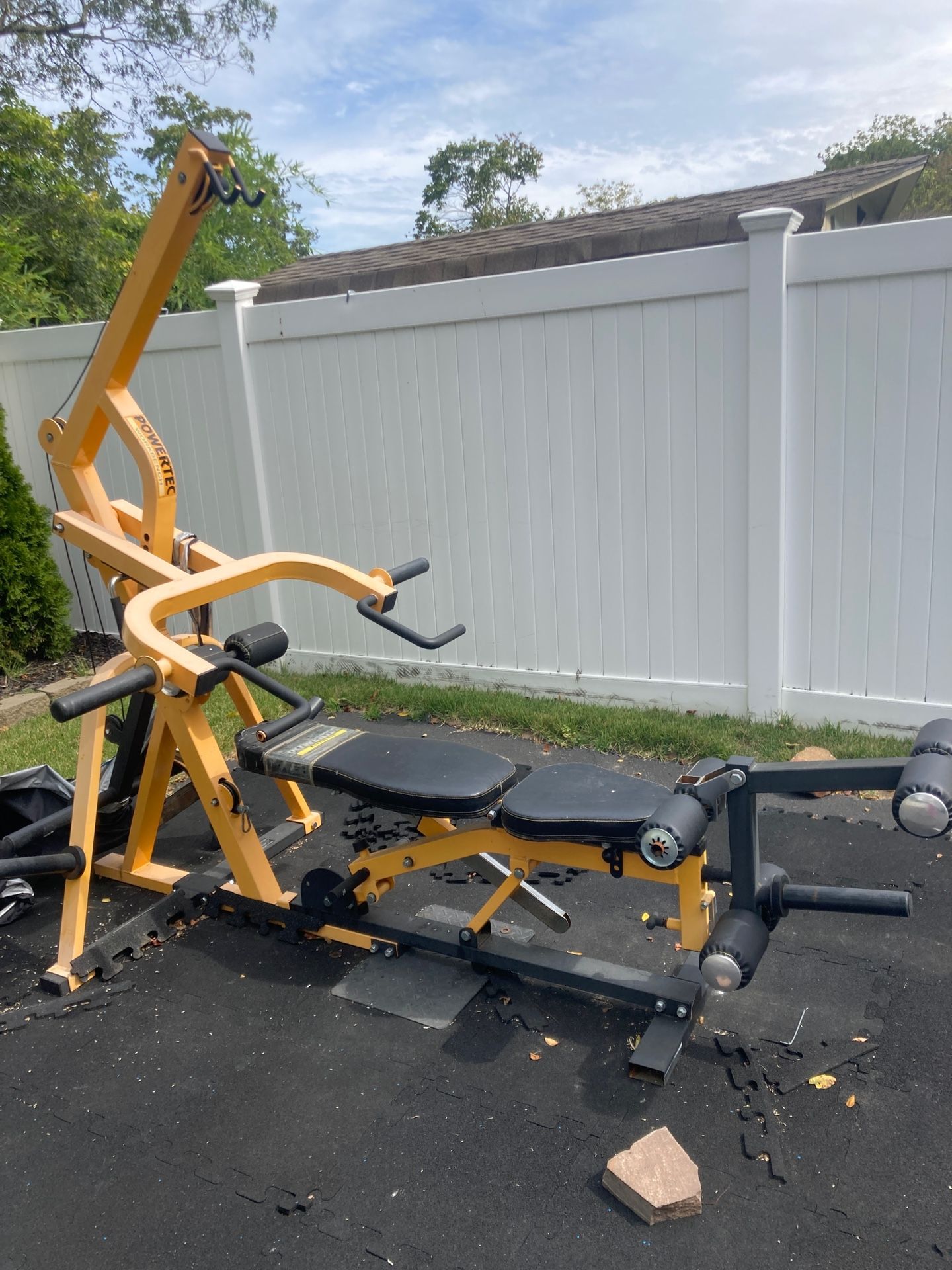 Universal Workout Bench 