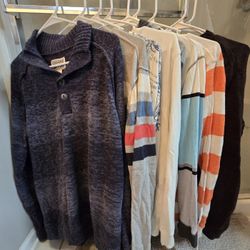 9 Size Large Men's Long Sleeves ALL for $40 perfect for Winter ❄️ & Xmas gifts 🎁
(2 Sweaters/2 Thermals/2 Casual Hoodies/1 Cardigan/2 Sweater Vest) 