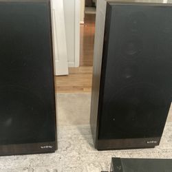 Infinity. STUDIO MONITOR 150